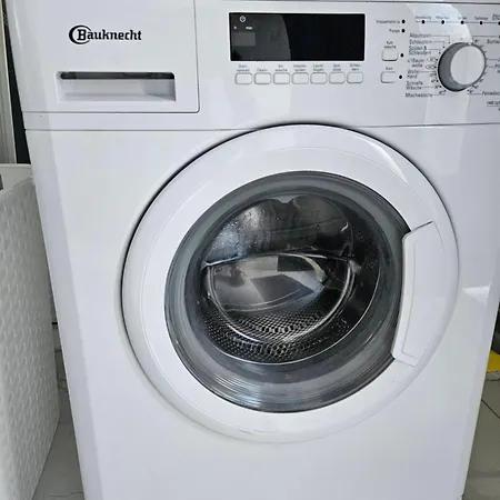 Flat Bangoua Lejlighed Abstatt